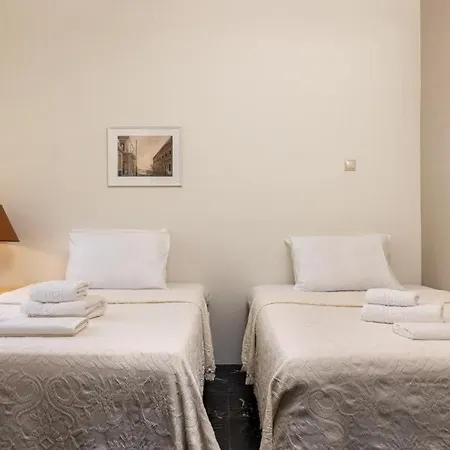 Chania And Spacious Apartment *